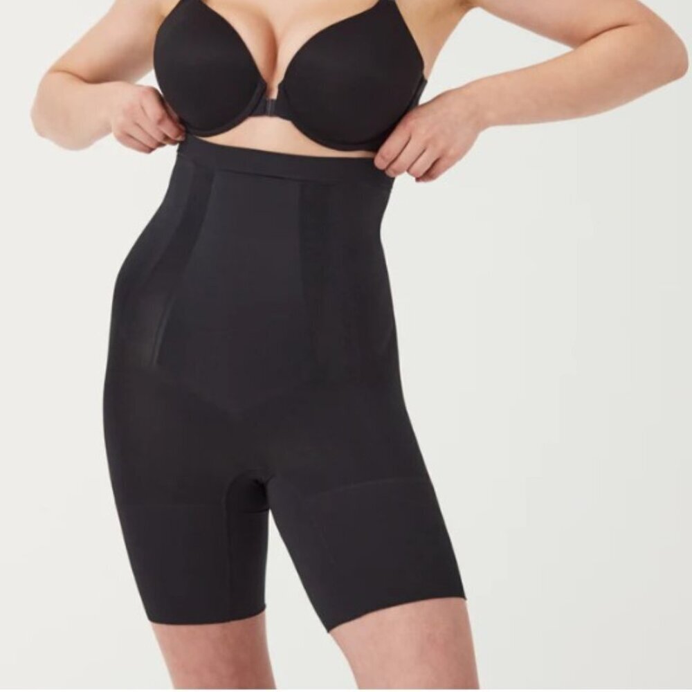 NWT SPANXsculpt™ OnCore High-Waisted Mid-Thigh Short | Very Black | Size S - Picture 7 of 8